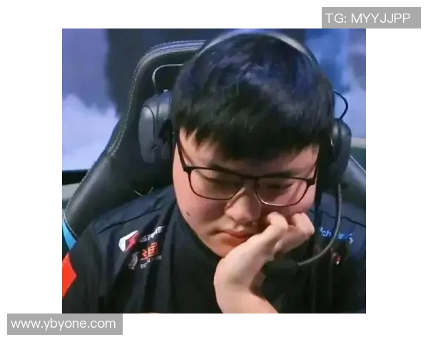 RNG战队实力引发热议电竞圈对其表现的不同看法与分析 RNG战队实力引发热议电竞圈对其表现的不同看法与分析