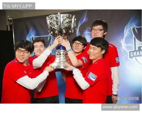 全球总决赛分析:RNG战队意识与决策的精彩表现与启示 全球总决赛分析:RNG战队意识与决策的精彩表现与启示