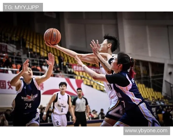 张镇麟的篮球之路:从青涩少年到CBA明星的成长历程与未来展望 张镇麟的篮球之路:从青涩少年到CBA明星的成长历程与未来展望