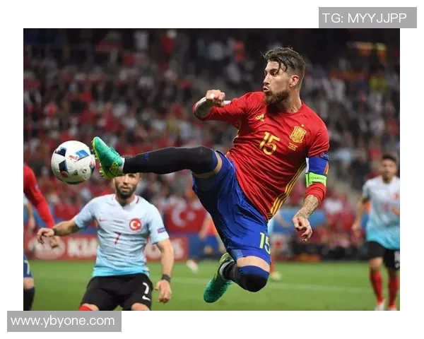 博阿滕与拉莫斯的巅峰对决谁能在绿茵场上笑到最后