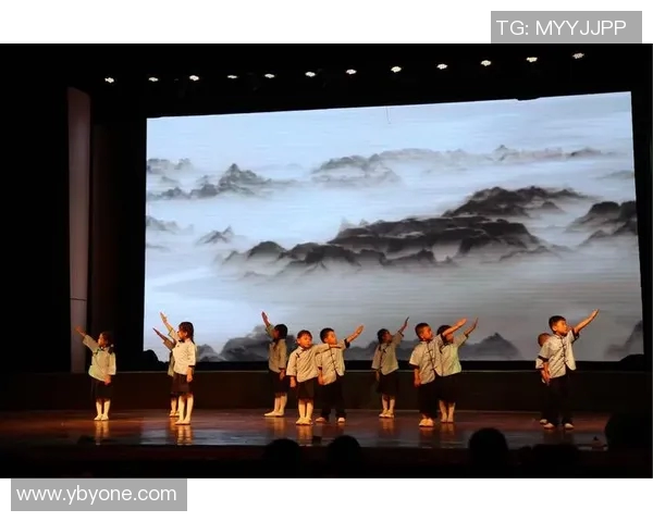 谢什科的传奇人生与不屈精神探讨：从足球场到人生舞台的启示